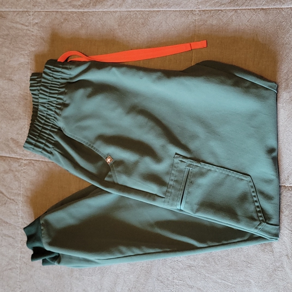 Figs Zamora High Waisted Hydrogreen in Medium Tall